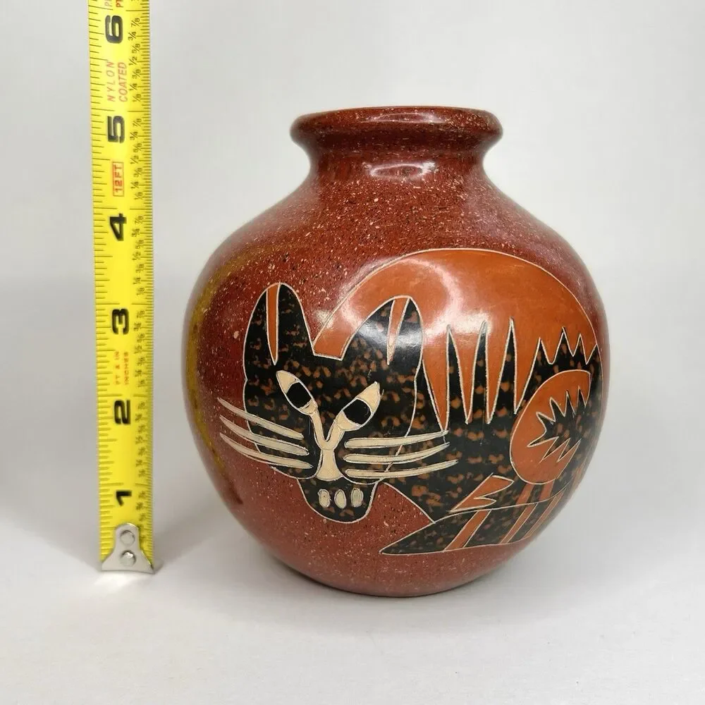 *Signed* Handmade Juan Paulino Martinez Pottery Vase Painted Cat In Nicaragua